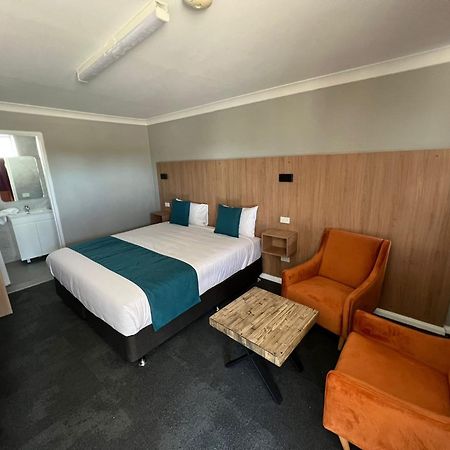 Adrian Motel Forbes Εξωτερικό φωτογραφία