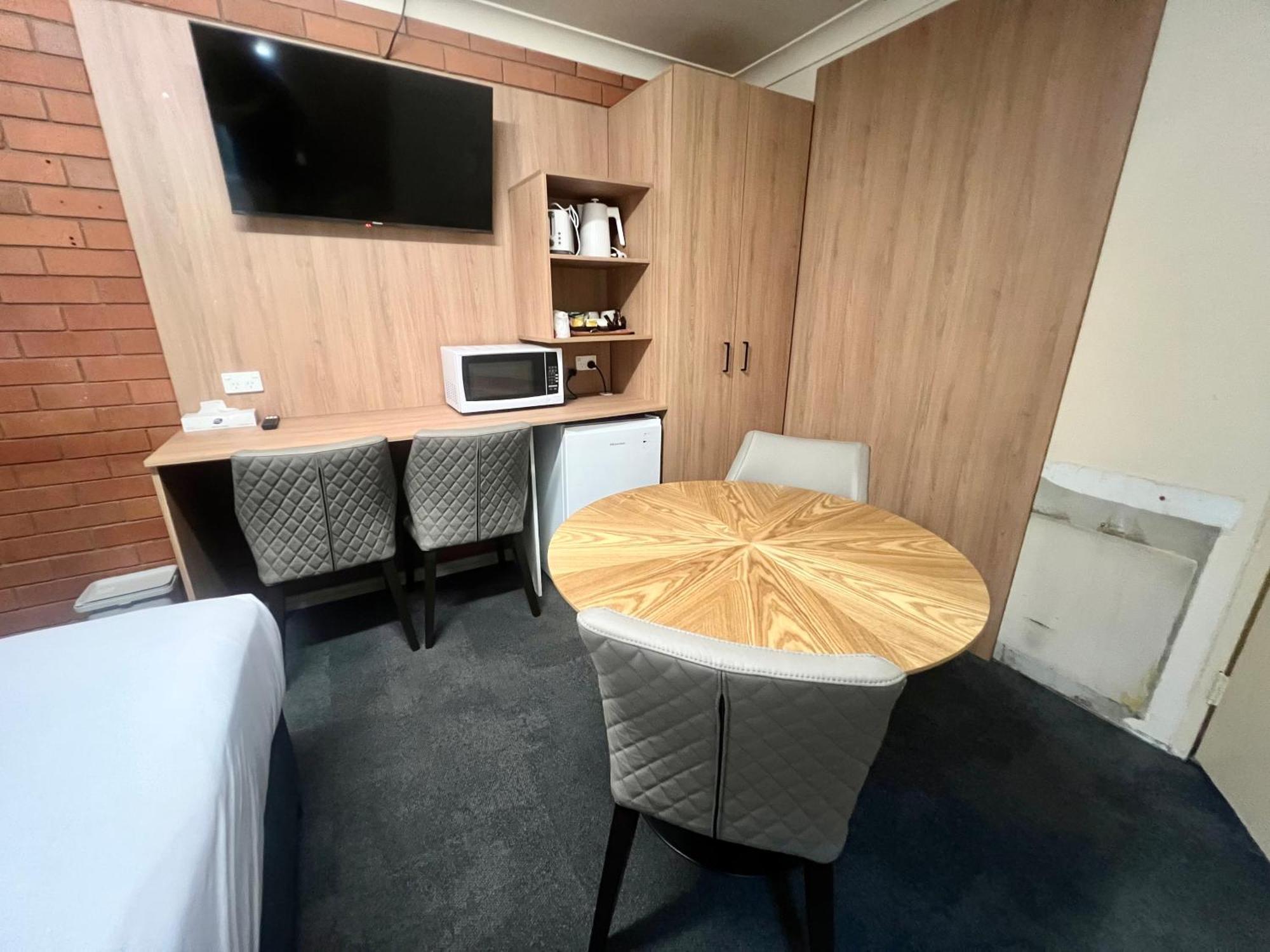 Adrian Motel Forbes Εξωτερικό φωτογραφία
